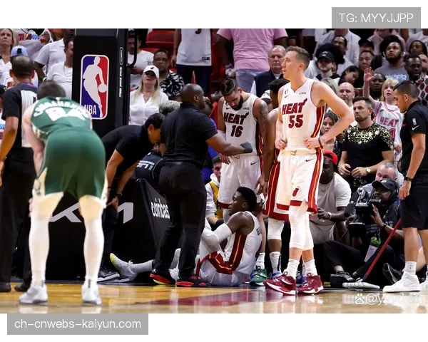 伤病速递：布雷斯特中场里斯-米卢左膝十字韧带撕裂，赛季报销